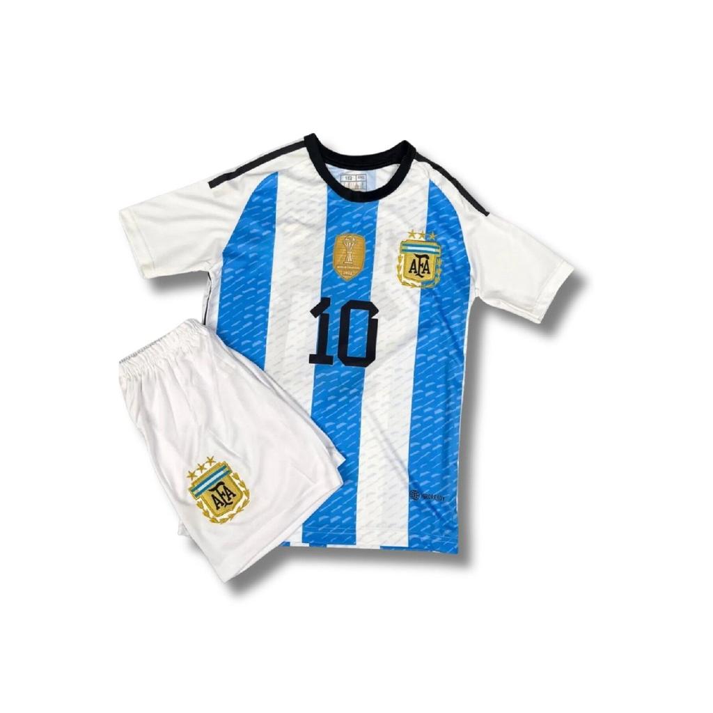Lionel Messi Kindertrikot der argentinischen Nationalmannschaft (Jersey-Shorts-Socken-Armband) 4er-Set