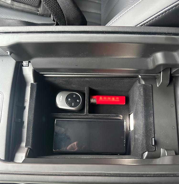 2024-2025 Chery Fengyun T9 Center Console Armrest Storage Organizer