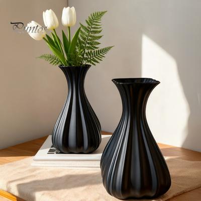Tabletop Floral Container for Home Decor 3D Printed Fluted Curved Vase, Minimalist Modern Decorative Flower Chic Table Vase Office Sculpture