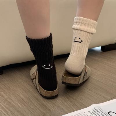 Trendy Socks Embroidered Smiley Socks Mid-Tube Socks Stockings Socks Absorb Sweat And Breathe, Non-Polishing Feet Couple Socks Cotton Socks
