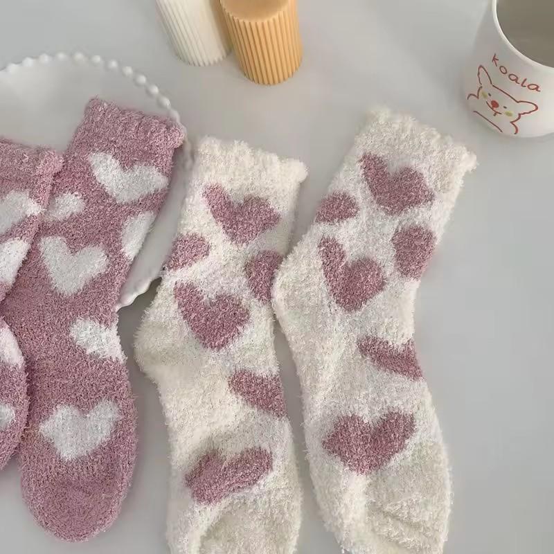 Winter Thickened Coral Fleece Socks Women's Cute Heart Warm Mid-Calf Socks Female Sleep Socks Home Floor Stockings
