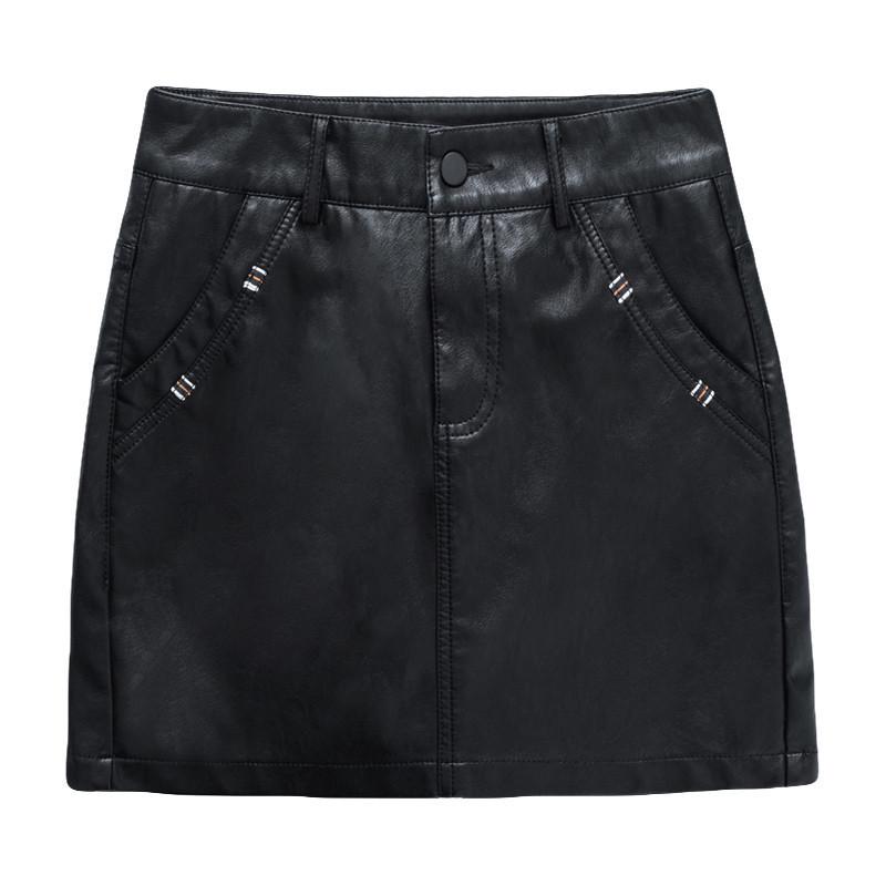 Plus Size Women's High-Waist Sheepskin Leather Shorts - Wide Leg Slimming Casual Hot Pants for Autumn/Winter 2025.