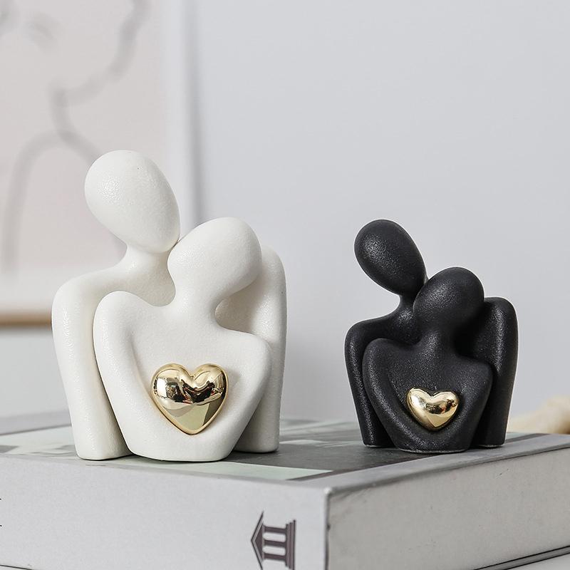 Nordic Abstract Couple Statue Simple Character Sculpture Couple Hug Art Decoration Ceramic Crafts Ornaments