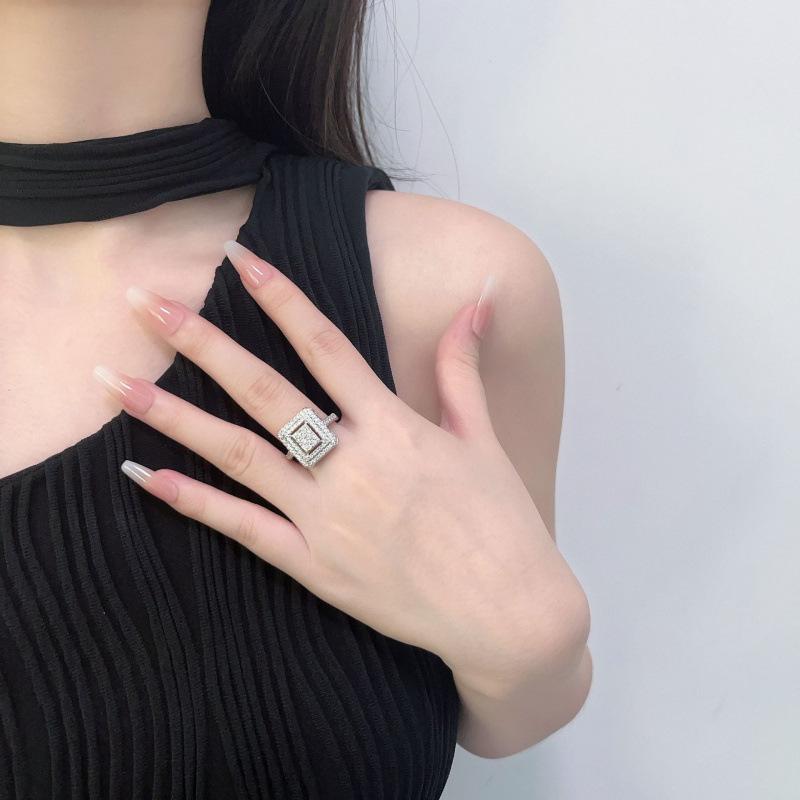 

High-End Light Luxury Temperament Full Of Diamonds Micro-Inlaid Ring Women S Zircon Square Ring Jewelry No. 10