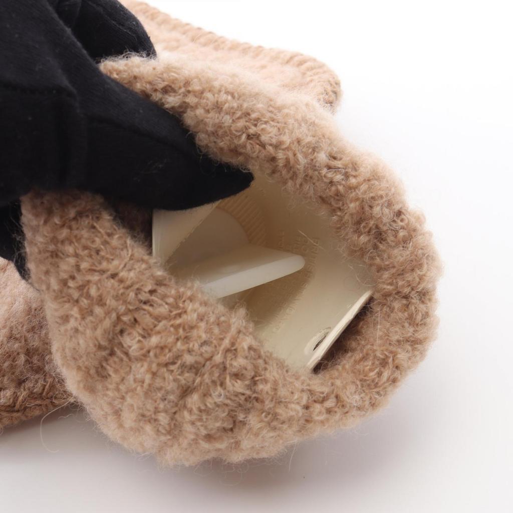Used Salvatore Ferragamo Gancini hot water bottle Other accessories wool Beige Used unisex