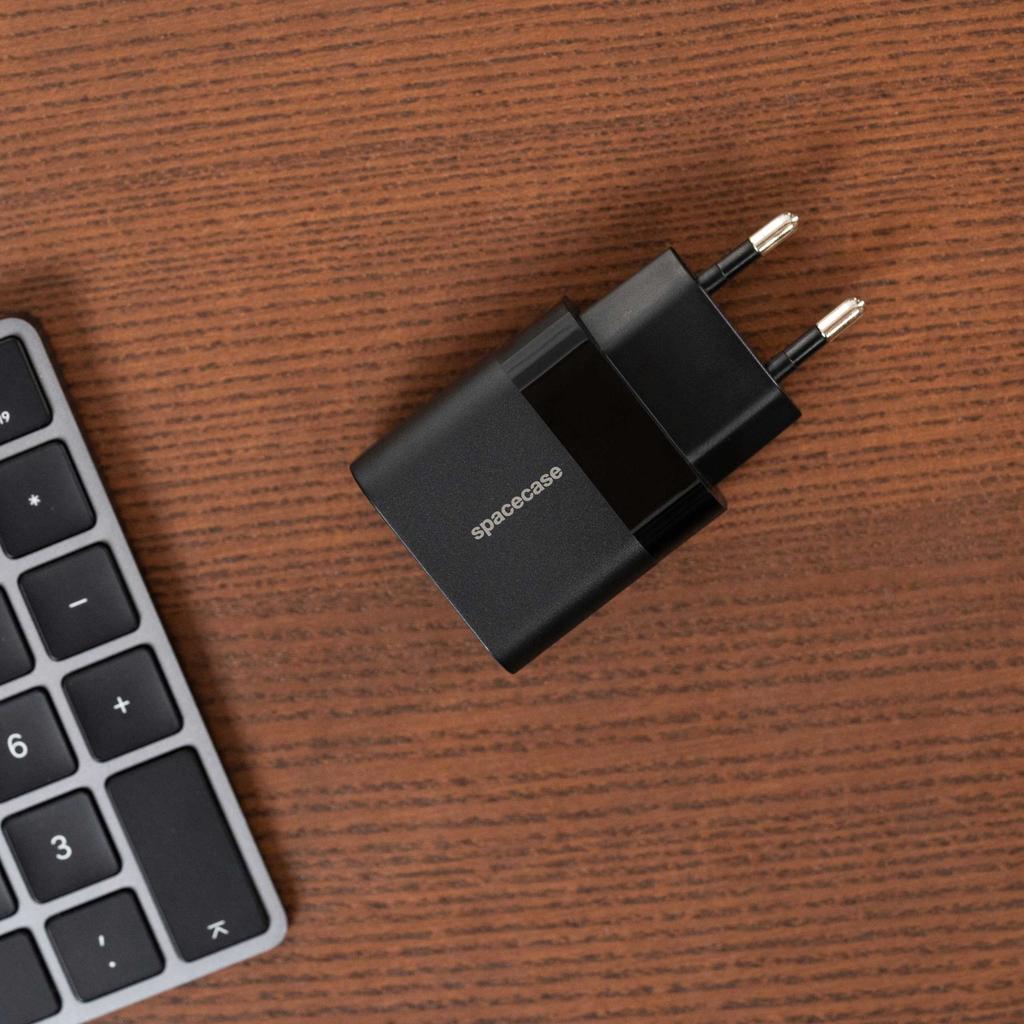 Sc Usb Charger 20W Sc010B Black