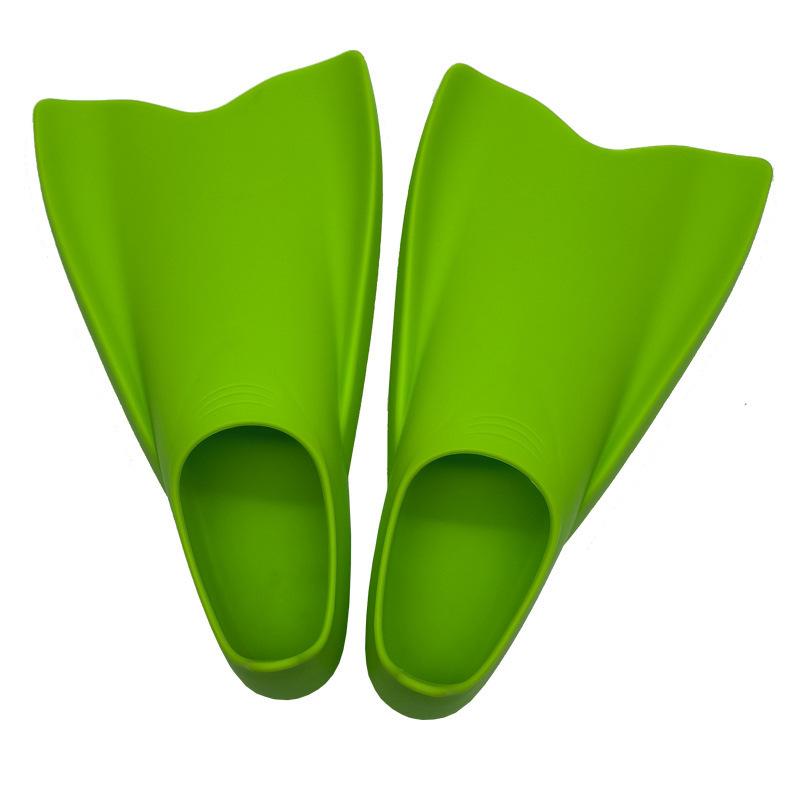 

Short Swim Fins, Soft Silicone Anti-Chafing, Professional Training Flippers for Youth Swimming Teams 5XS(26-27) світло-зелений колір