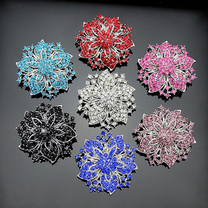 Neues, neues Design, Cluster-Strasssteine, runde Blüte, Kristall, versilberte Broschen