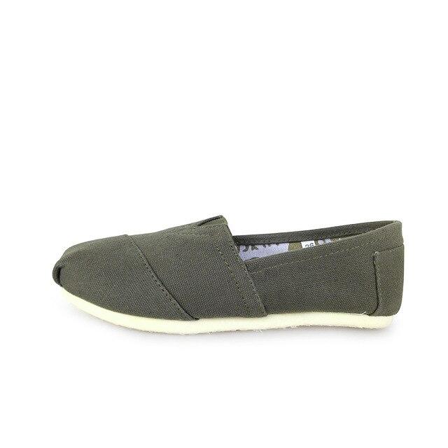 Scarpe di tela comode classiche unisex Primavera ed estate Scarpe basse casual traspiranti di alta qualità Scarpe di tela da uomo