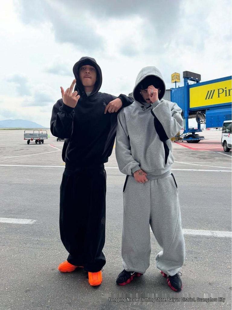 Mertra barevná tepláková souprava: Set s mikinou s kapucí a volnými sportovními kalhotami