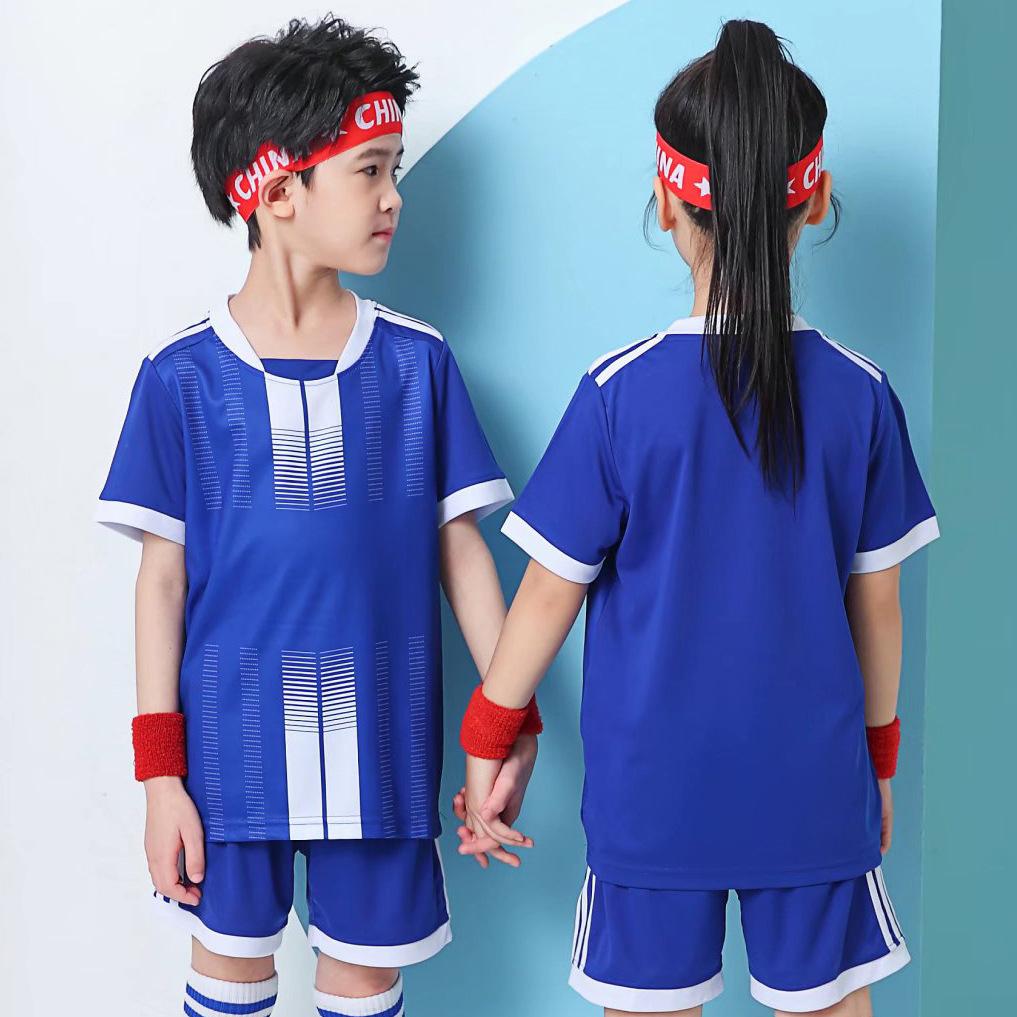 Spot 2026 Children's Football Jersey Set Men's Printed Football Jersey Primary School Students Game Training Jersey Short Sleeve Summer