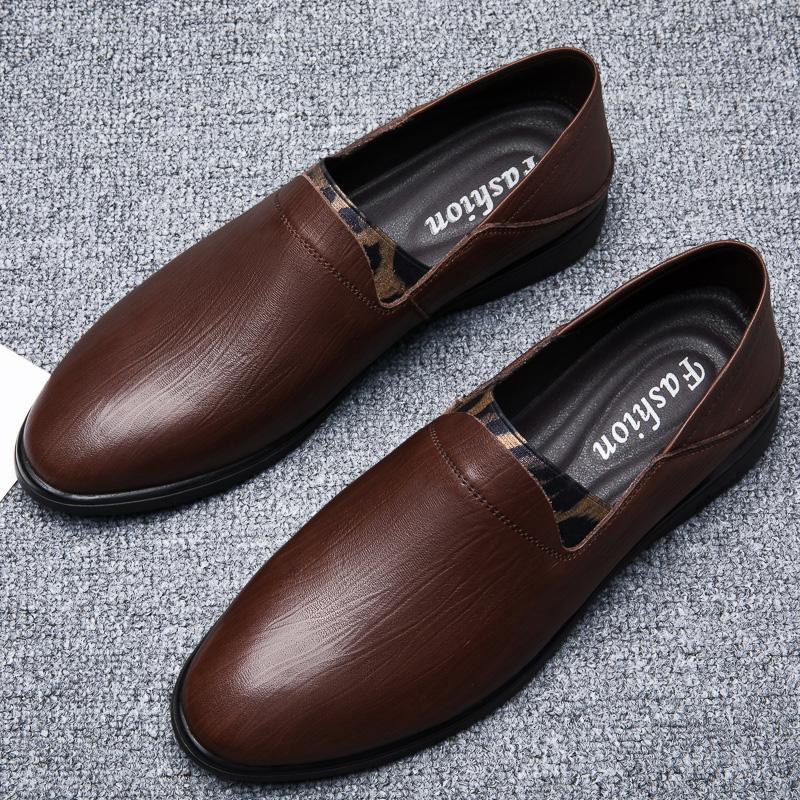 2025 British Style Men's Genuine Leather Loafers Retro Brown Men's Banquet Dress Shoes Lightweight Driving Shoes Anti Slip