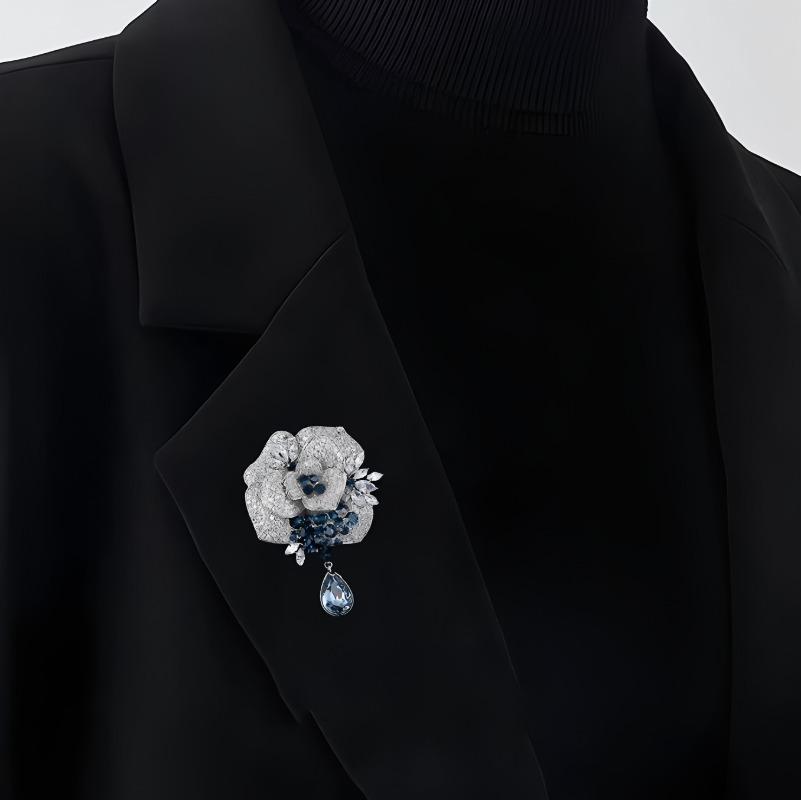 Glitrende Rose Brosje High-end Dame Utsøkt Brosje High-end Følelse Nisje og Lett Luksus Nål Tilbehør