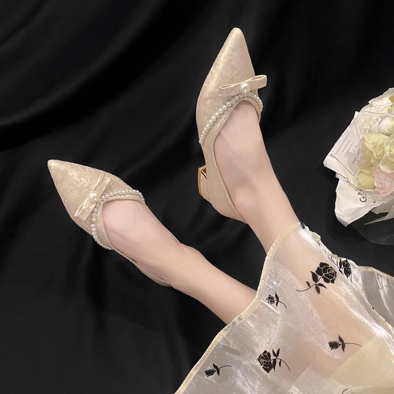 Fashion Metal Crystal Splice Women Pumps Kitten Thick Heel Elegant Party Ladies Shoes Zapatos De Mujer