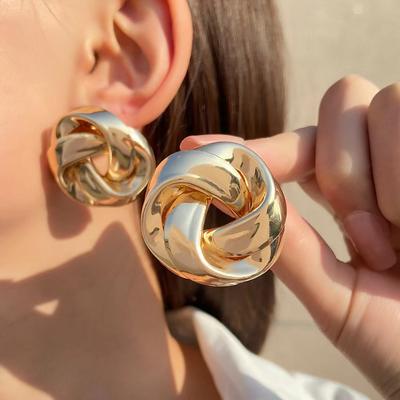 Fashion Creative Versatile Twisted Personality Alloy Stud Earrings Female Geometric Retro Hong Kong Style Earrings Earrings Light Luxury