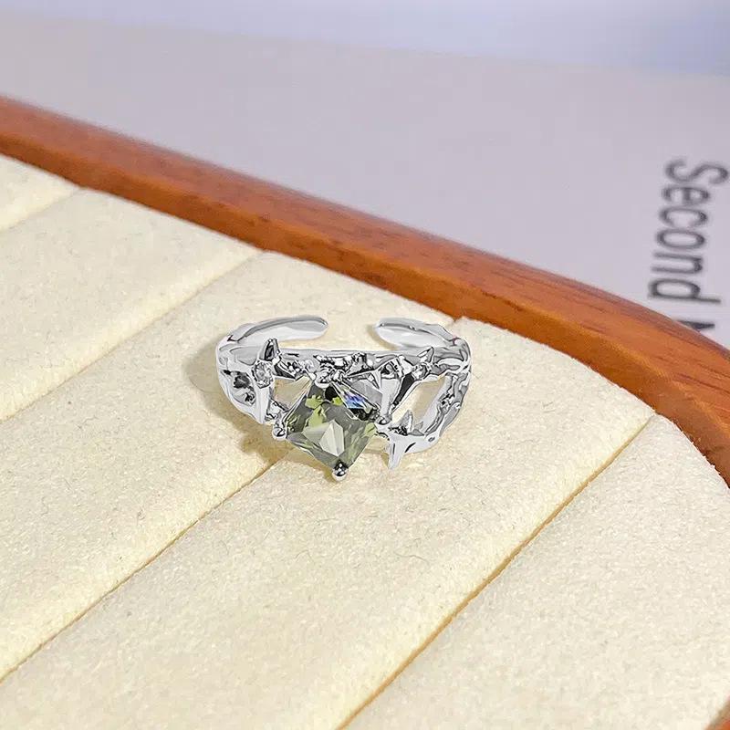 Klein Frisch Sommer Kühle Gefühl Grün Zir*****Stift Ringlicht Luxus Hoher Sinn Temperament Stapeln Tragen Nischenring Frau