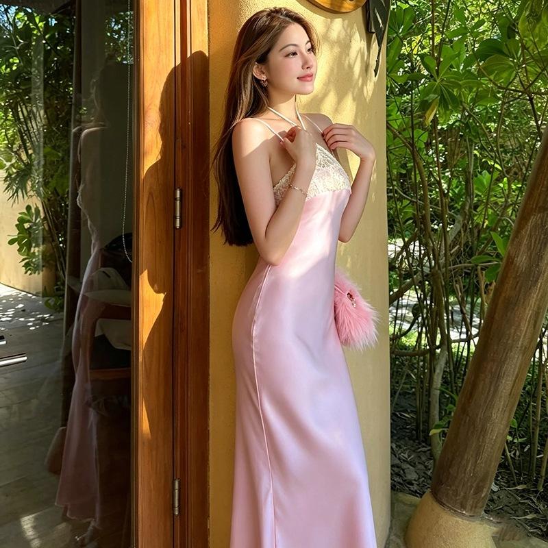 European and American summer new hot-selling fashion and skin-friendly solid color lace splicing backless neck dress women