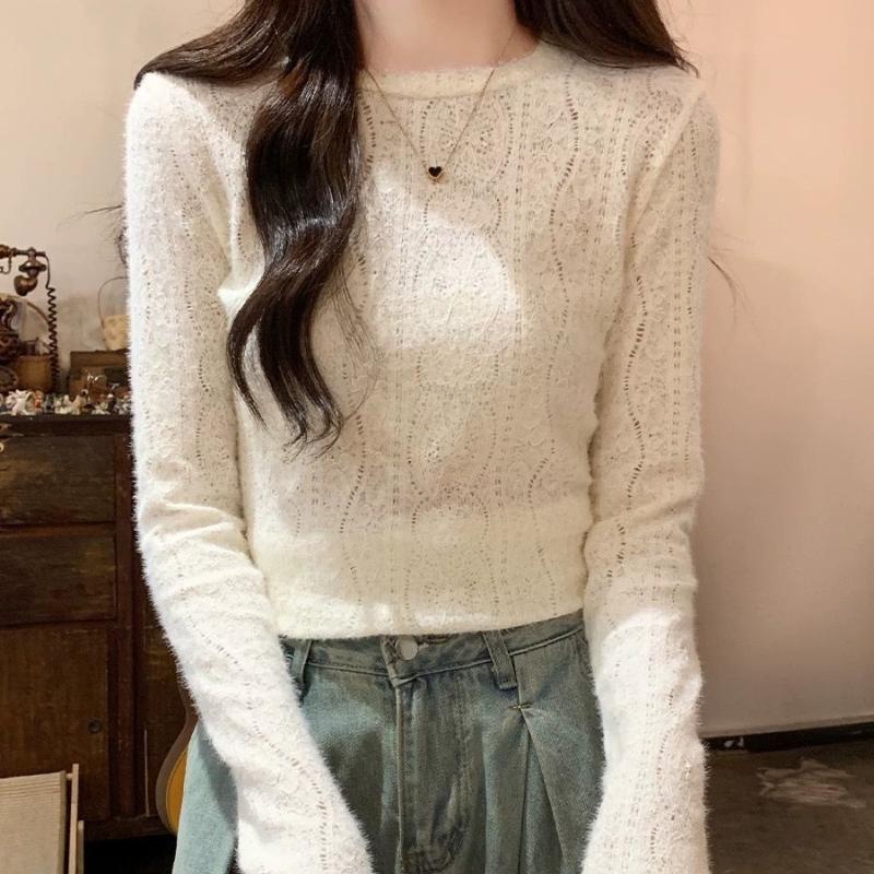 French Apricot Long Sleeve Lace Base Layer Women's Autumn Winter Design Sense Hollow-out Blouse Slim Fit Inner Top