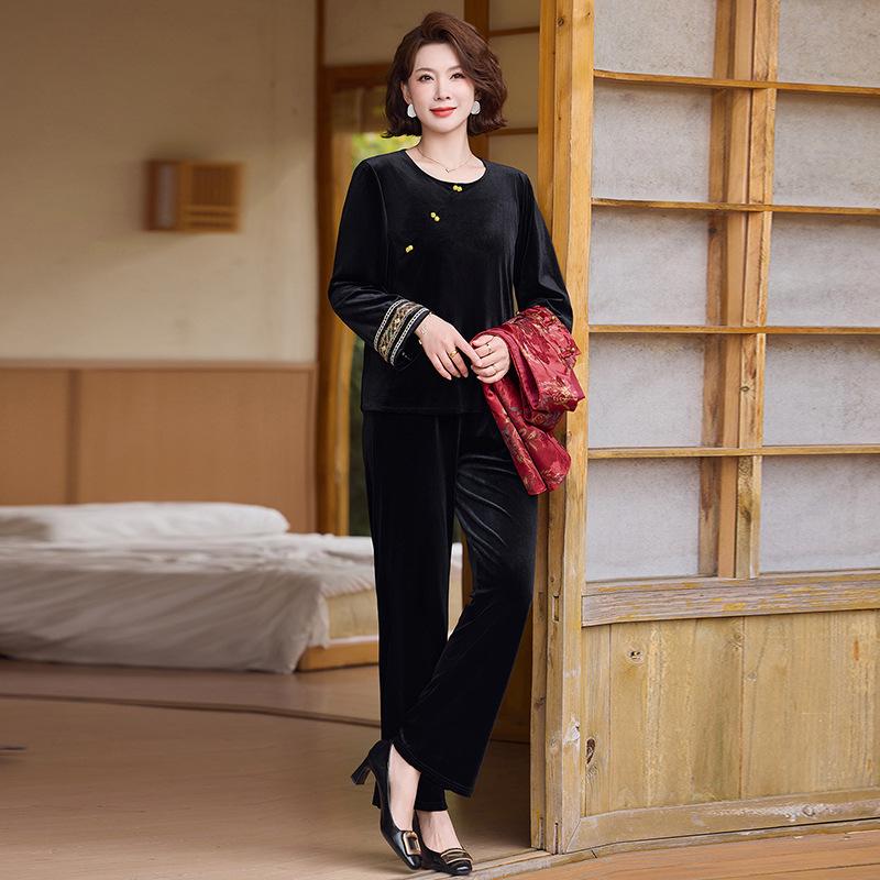 Spring 2026 Elegant Chinese Embroidered Vest Three-Piece Set for Middle-Aged and Elderly Women
