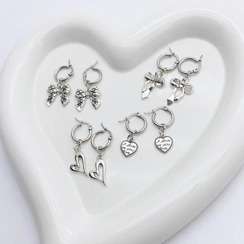 4Pairs Elegant Heart Shaped Earrings Unique and Fashionable Butterfly Hoop Earrings Elegant Earwear Accessory for Women