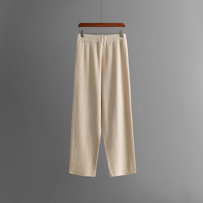 HNXC Xiaoxiang-style Polo Neck Sweater for Women, A Stylish Autumn and Winter Knitted Top with A Flip Collar