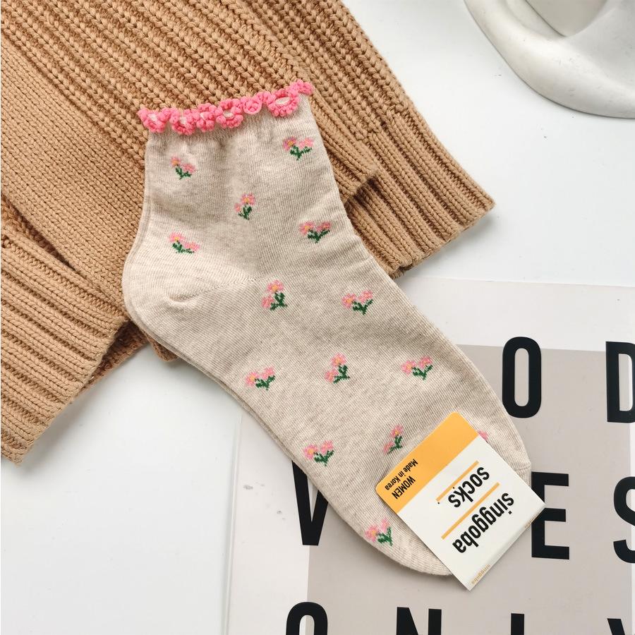 Women s Korean Low Waist Cotton Socks with Smiley Face - Spring Academic Style One Size (Fits 35-40) грязно-белый