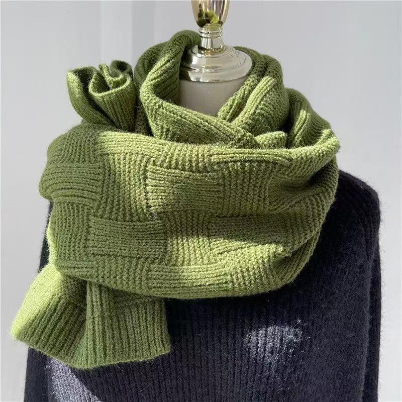 Women's 2024 High-End Wool Knit Winter Scarf: Warm, Versatile, Thick, Solid Color Neck Gaiter for Couples and Students