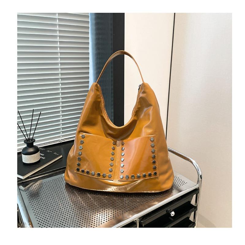 Retro Bag Women's Large-capacity New Summer Versatile Shoulder Shopping Bag Rivet Commuter Tote Bag