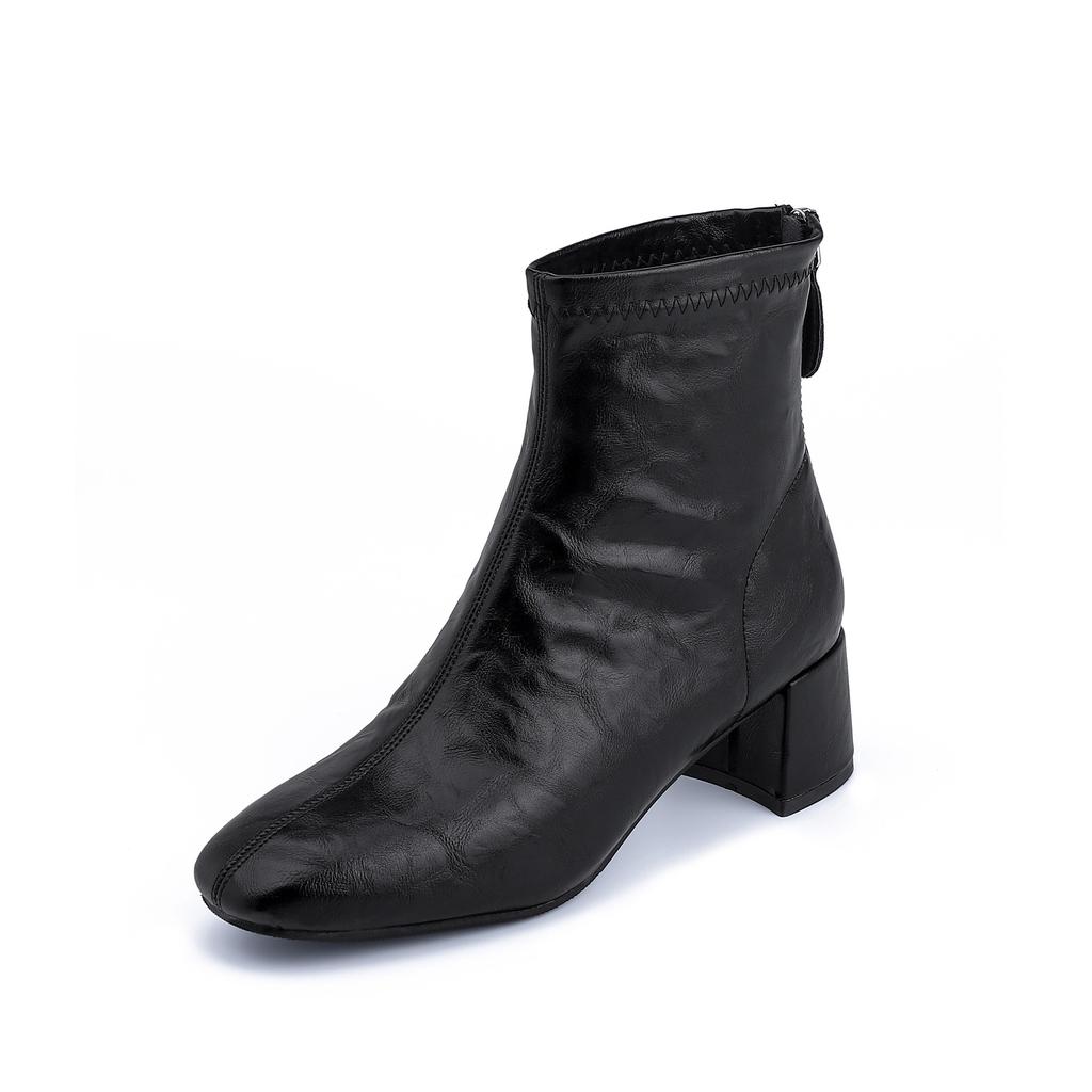 2025 winter new boots women wear high sense Internet celebrity thin boots washed horse leather pattern Korean version women's boots thick heel