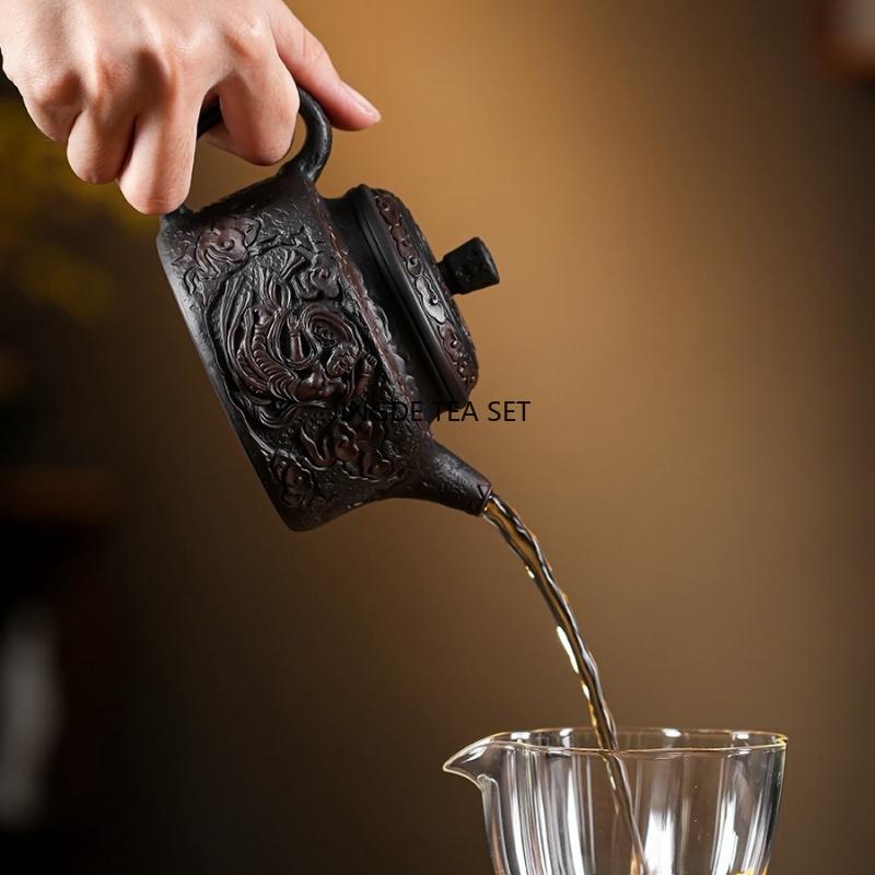 200ML Purple Pottery Carving Teapot Hand drawn Antique Relief Teapot Home Kung Fu Teapot Tea Pot