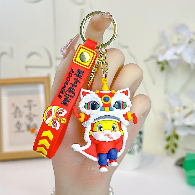 

2025 Настраиваемый брелок «Счастливая змея»: Модный кулон со знаком зодиака для сумок и автомобилей Individually Packaged