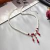 Ingemark Goth Roter Blutkristall Quastenanhänger Choker Halskette für Damen Elegante Imitationsperlenkette Halloween Schmuck Geschenk