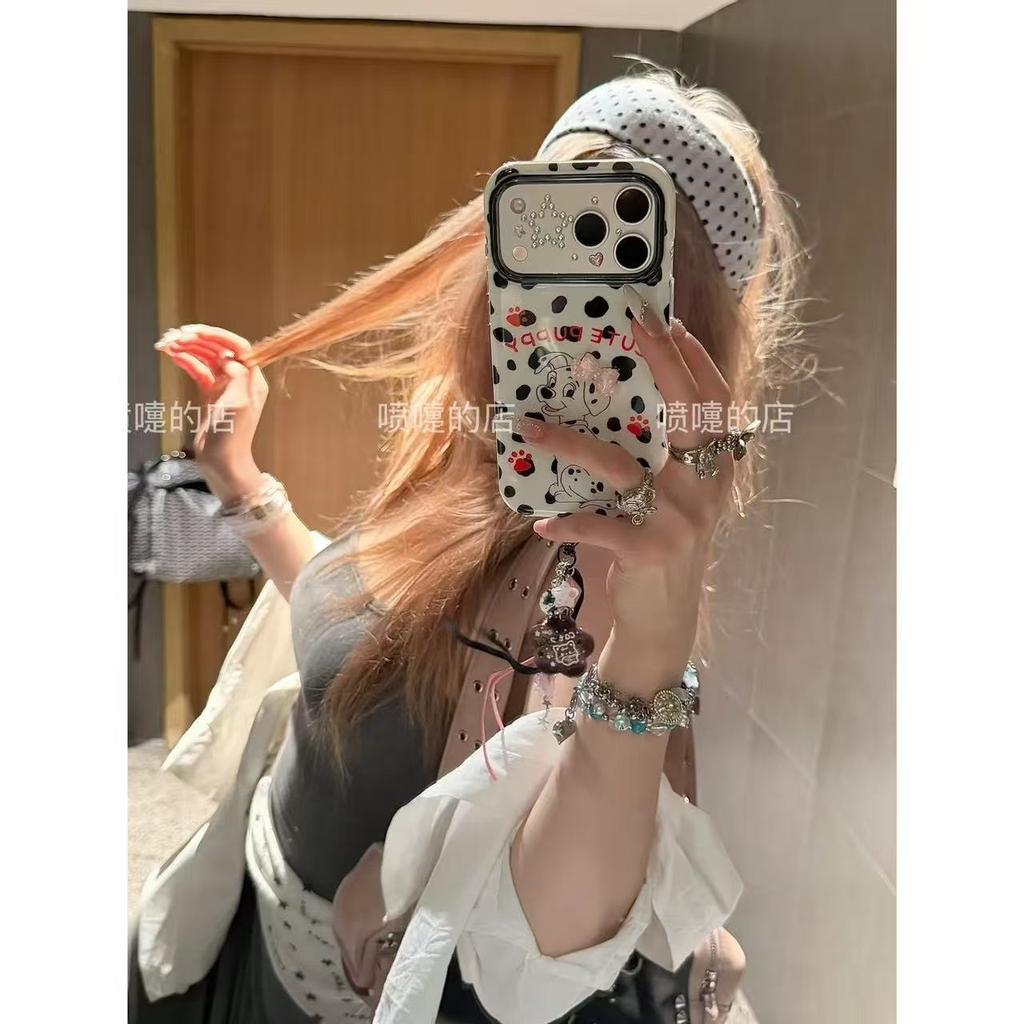 Cute bow spot repair hook is suitable for Apple 17promax mobile phone case iphone16/15 pendant.