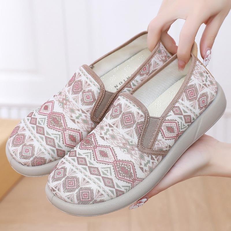 Women's Casual Shoes 2025 Summer New Mesh Breathable Comfortable Women Loafers Lightweight Soft Sole Non Slip Flat Shoes