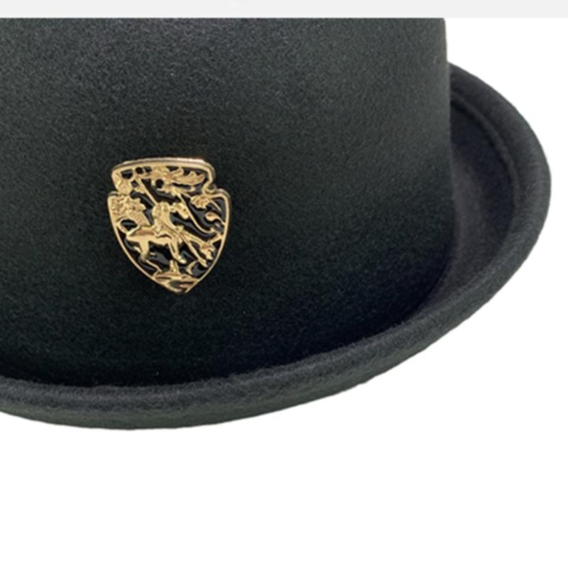 Cappello di Lana Fatto a Mano Elegante Cappello a Bombetta Decorato con Spilla per Donna Festa Uniforme Scolastica Britannica Cappello di Lana alla Moda da Donna