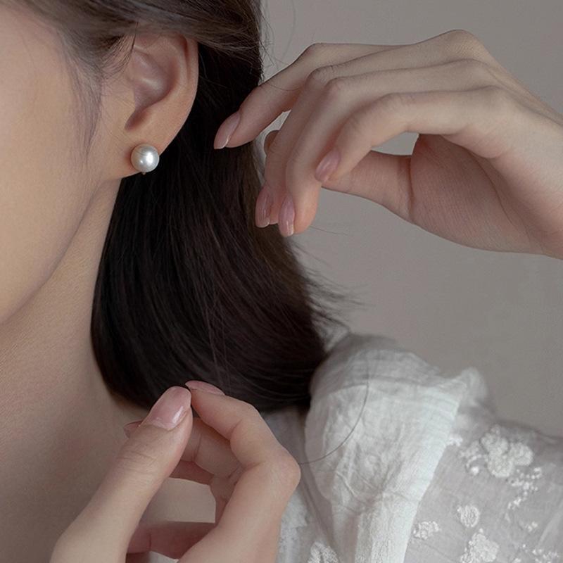 Zhuji Non-Pierced U-Shaped Ear Clips with Freshwater Pearls - Painless, Fashionable Earrings for Women