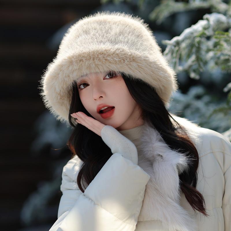 New Hat for Women In Winter Warm Imitation Fur Fashionable Versatile Fisherman Hat Imitation Mink Fur Showing Face Small Mongolian Hat