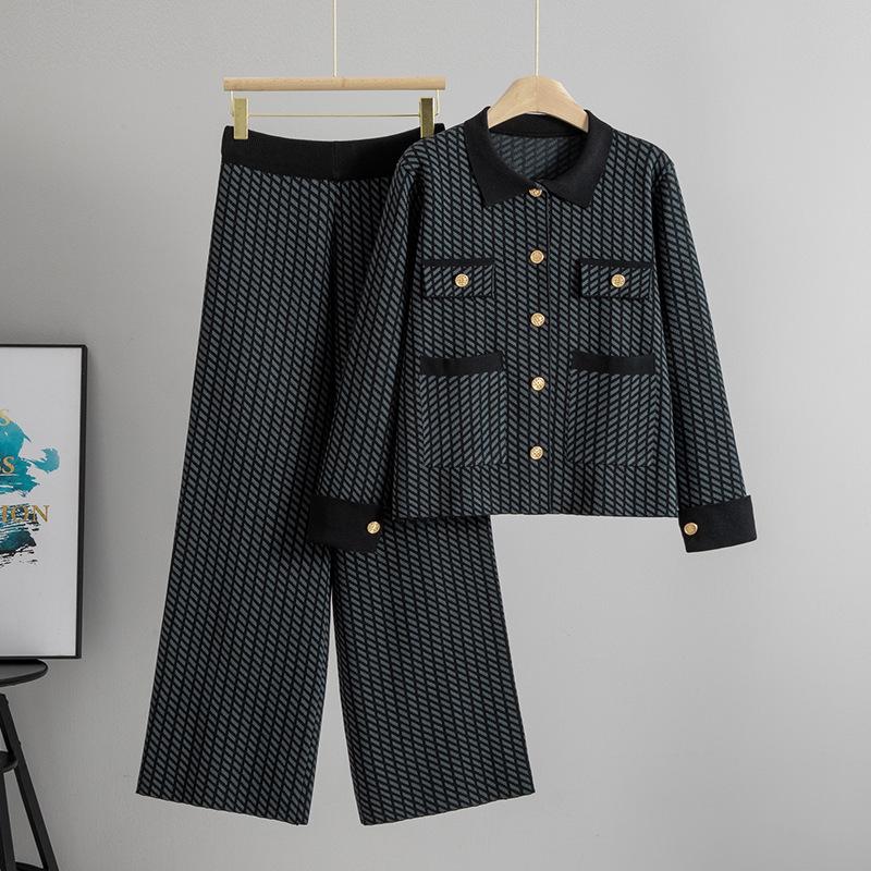 

Women s Autumn/Winter Plaid Cardigan and Wide-Leg Pant Knitted Set - Casual Style One Size зелений