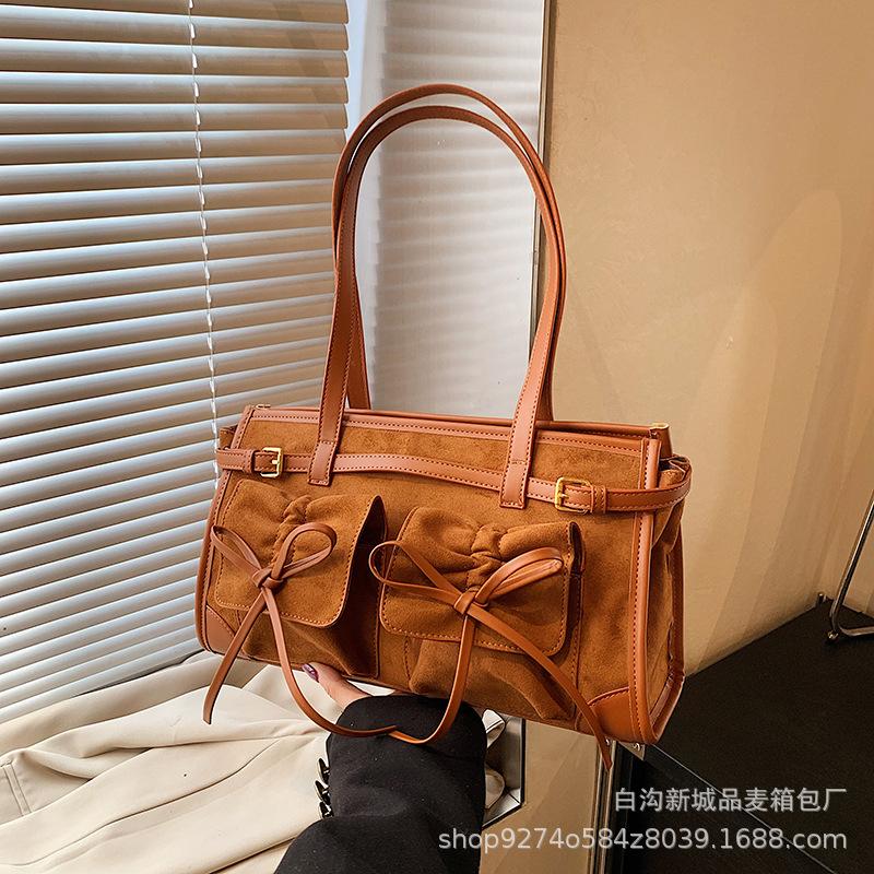 

This year s popular fashion versatile big bag women s 2025 new trendy suede shoulder bag retro tote big bag