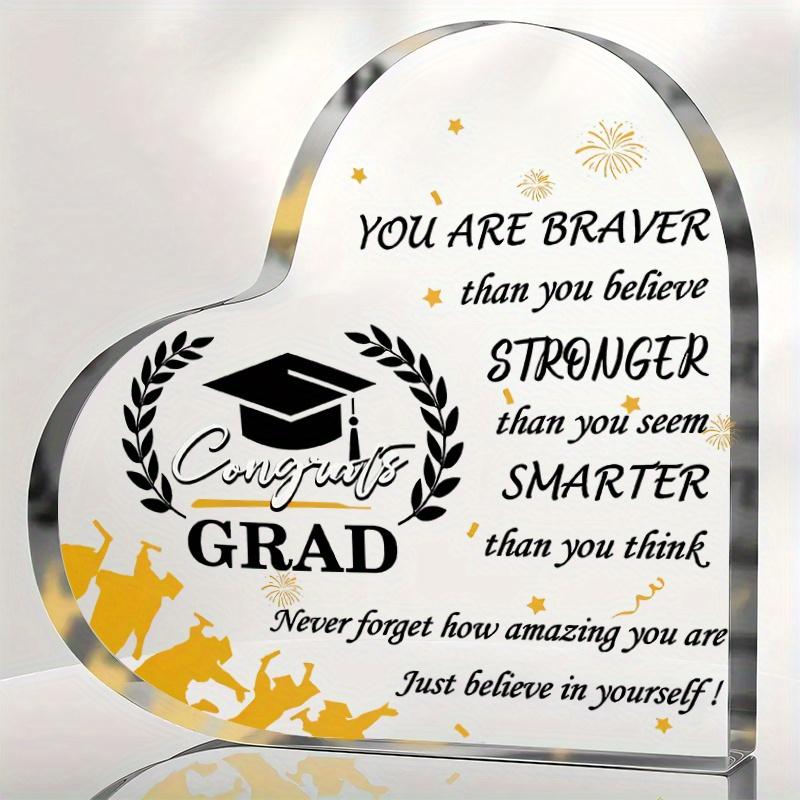 Graduation Gift for Him/ Her - Heart-Shaped Acrylic Sign with Inspirational Graduation Quotes, Graduation Cap Desig, Motivational Keepsake for Home D 10*10cm