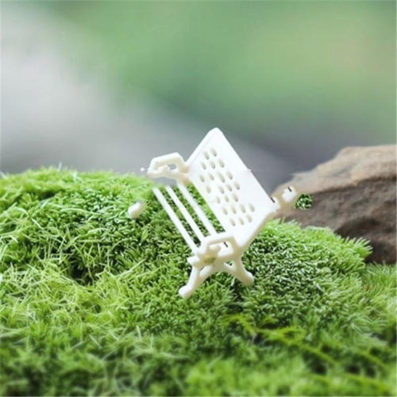 2PCS Miniatures Mini Dollhouse White Chairs Landscape Decor DIY Microlandschaft 2PCS Miniatures Mini Dollhouse White Chairs Landscape Decor DIY Microlandschaft
