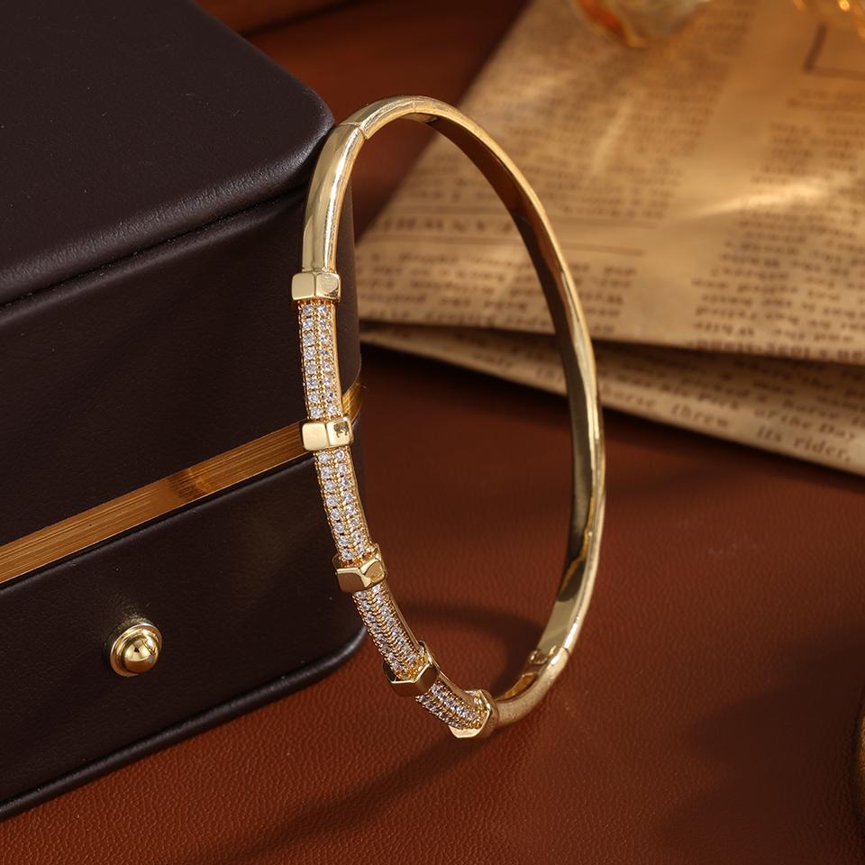 ZAKOL Classic Nail Screws Design Micro-set Zircon Bangles for Women High Quality Party Zircon Accessories Gift