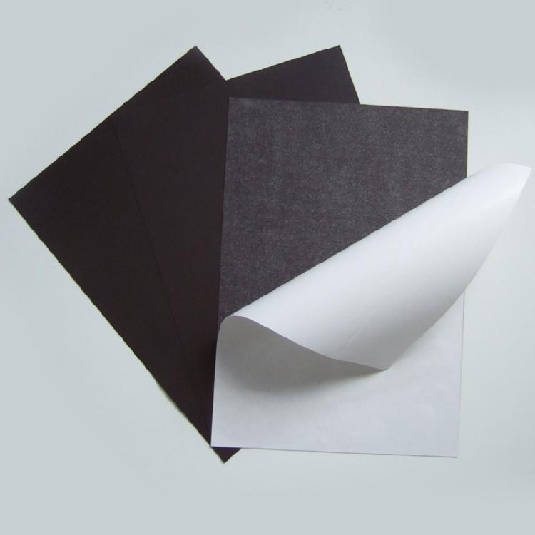 Multipurpose Small Rubberized Magnet Sheet Oil Resistant Small Magnetic Rubber Pad Simple Installs for Industrial & Person