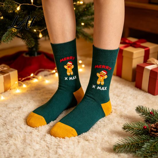 Holiday Outfit Accessories Cute Christmas Stockings Cotton Crew Socks for Women Soft Breathable Winter Warm Hosiery Thermal with Gingerbread