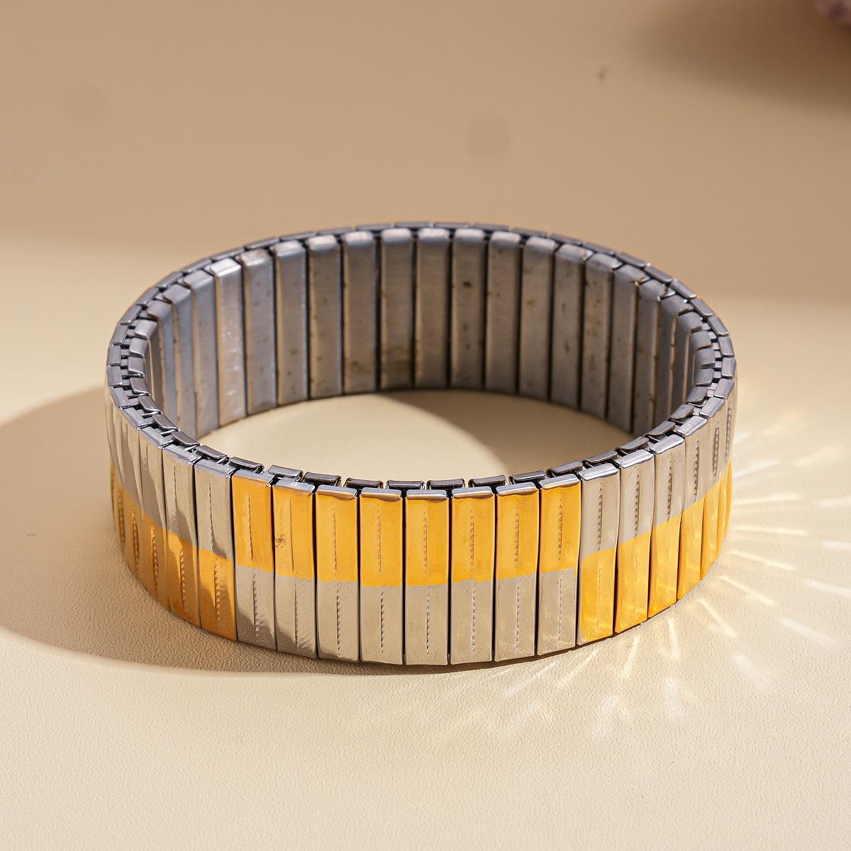 

Браслет из нержавеющей стали с сердечком и нерегулярным плетением: Модные, универсальные, высококачественные украшения для женщин