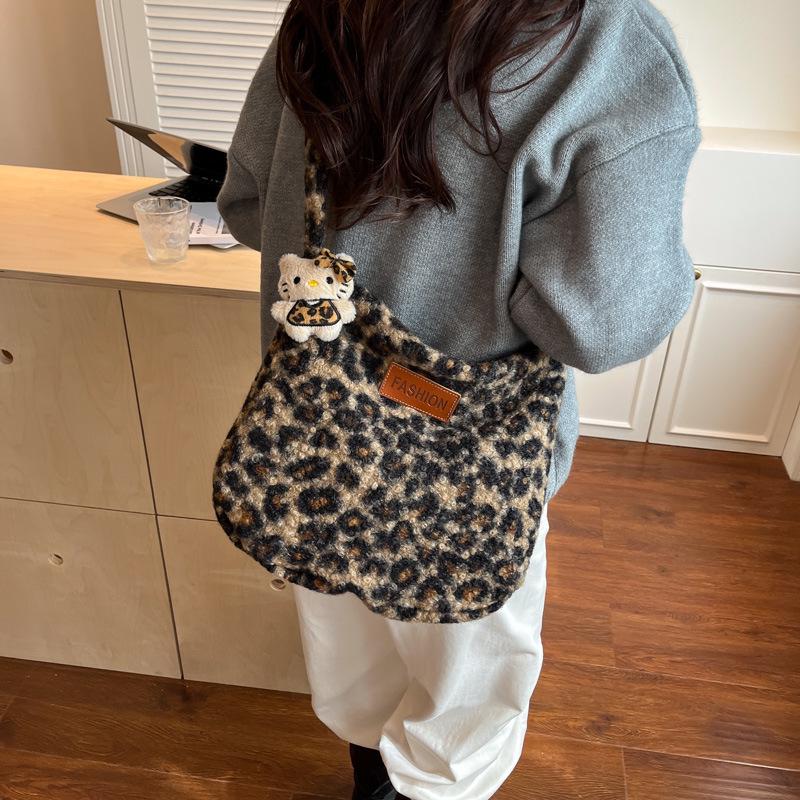 Autumn/Winter 2025 Korean Style Leopard Print Plush Tote Bag - Versatile Shoulder & Crossbody for Women