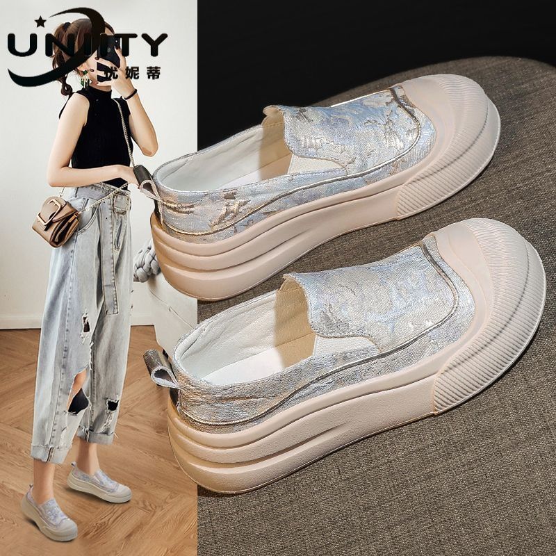 Summer platform canvas shoes women's Xiaobai new Chinese New Year's new one-pedal heightening shell head board shoes