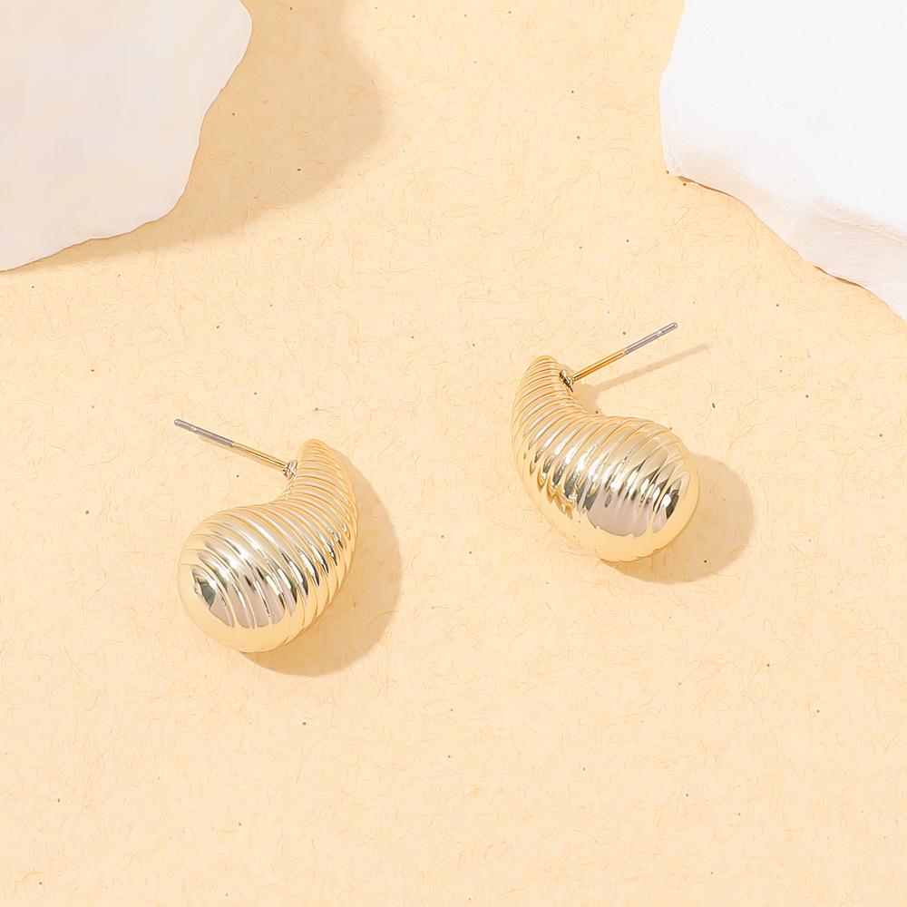 Accessories European and American Simple Creative Personalized Fashion Stud Earrings Alloy Light Luxury High-end Ear Bone Clip Set