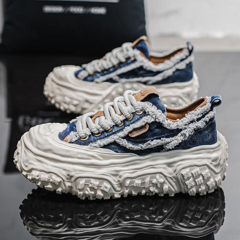 Men Thick Soled Shoes New Niche Canvas Casual Shoes Fashion Height Increasing Comfortable Non Slip Lace-Up Chunky Sneakers