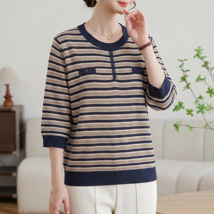 Elegant Korean-Style Striped Knitwear T-Shirt for Women, Plus Size, Loose Fit, Five-Sleeve, Perfect for Middle-Aged & Elderly, Spring Wear.